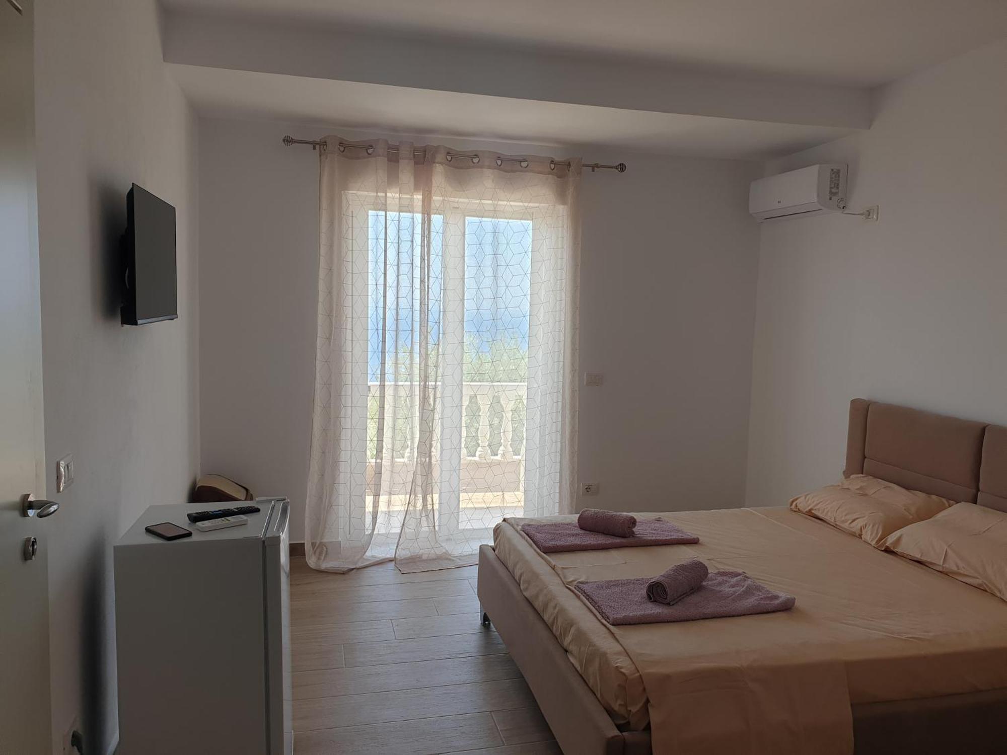 Rooms By George Dhërmi Dış mekan fotoğraf