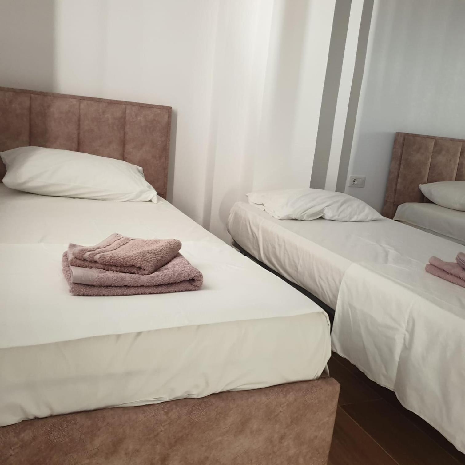 Rooms By George Dhërmi Dış mekan fotoğraf